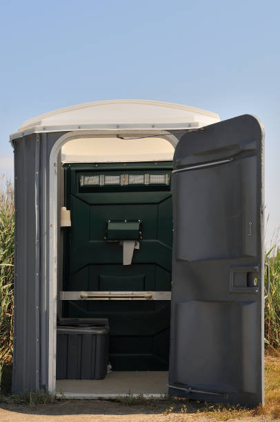 Best Emergency porta potty rental  in Milaca, MN